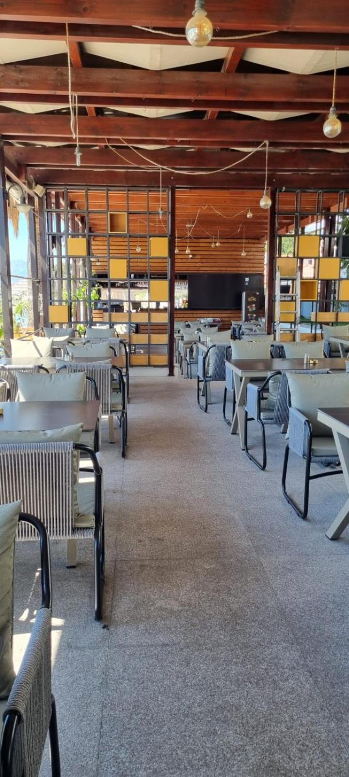 Hotel Gala Split Podstrana Kültér fotó