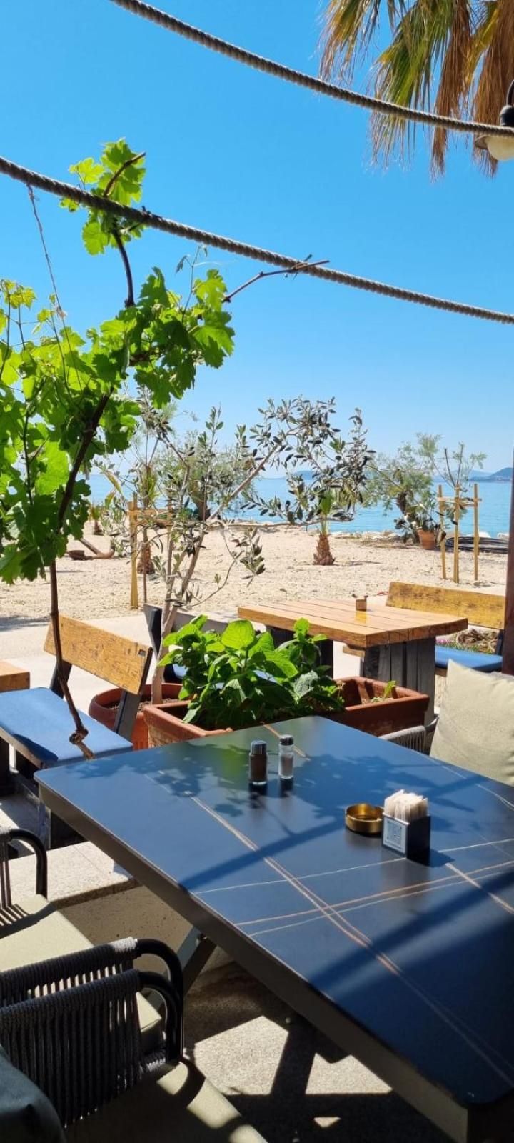 Hotel Gala Split Podstrana Kültér fotó