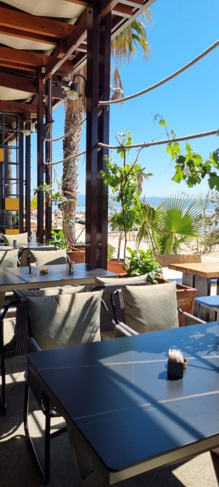 Hotel Gala Split Podstrana Kültér fotó